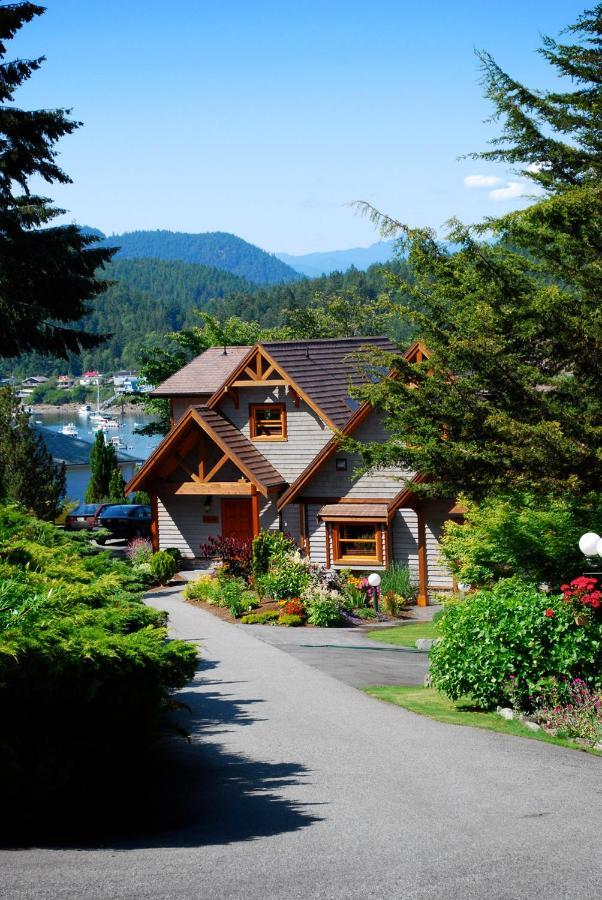 Sunshine Coast Resort Madeira Park Exterior photo